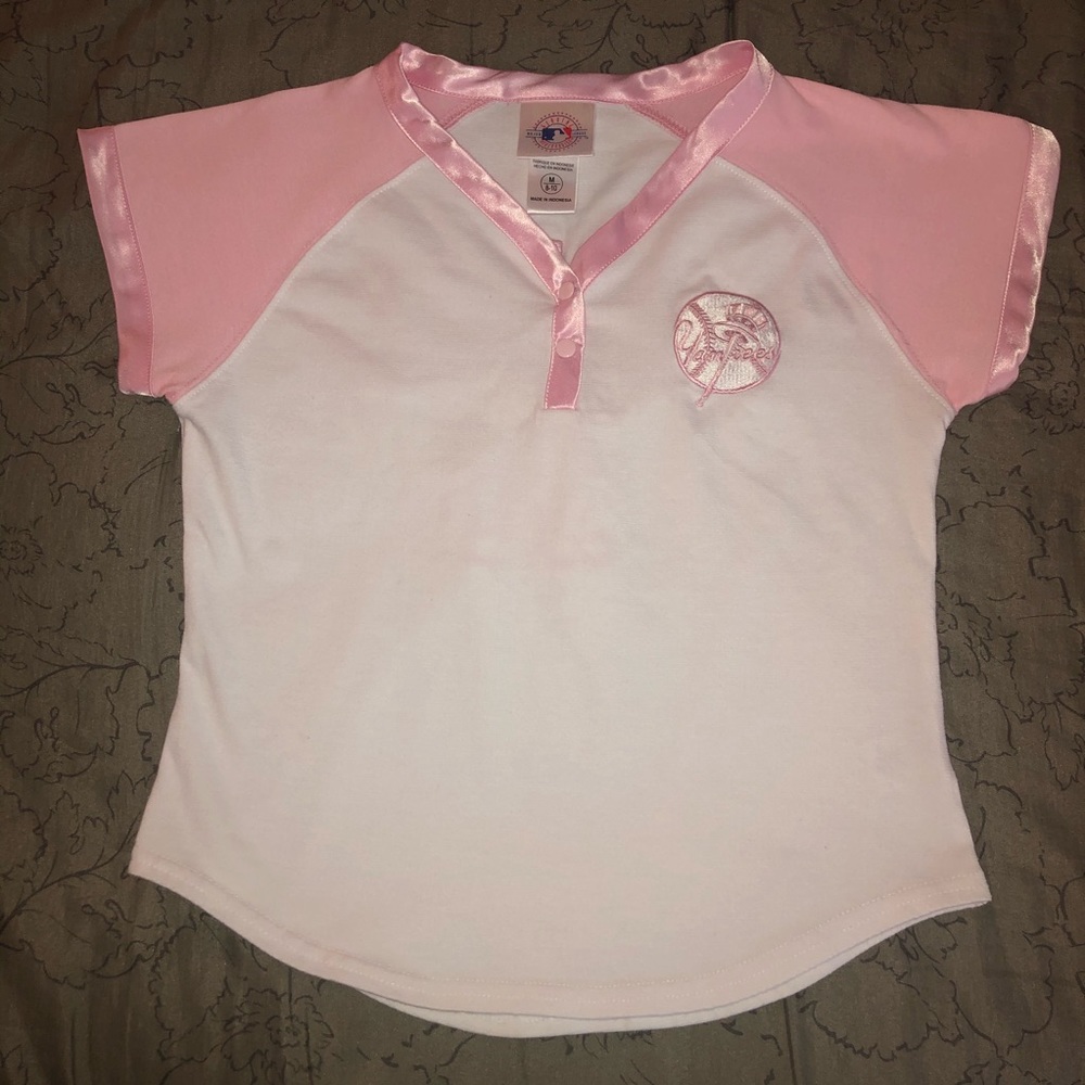MLB girls Yankees tee